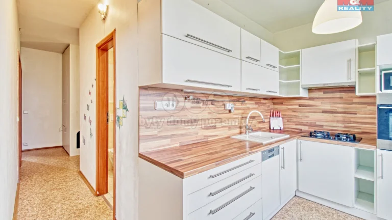 Prodej bytu 2+1, 68 m², OV, Chomutov, ul. Kundratická