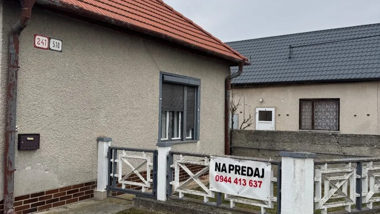 Krušovce 2 izbový dom na hlavnej Štefániková 510 Krušovce