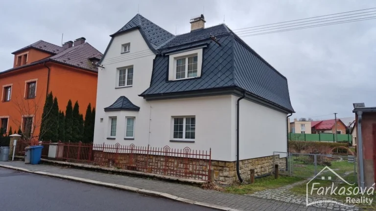 Pronájem bytu 2+1 na ulici Kollárova v Lanškrouně.