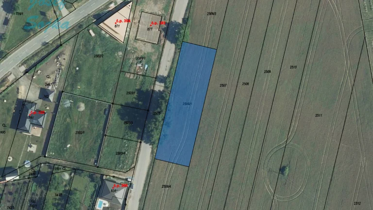 Prodej stavebního pozemku v obci Strachotín, 1749m2