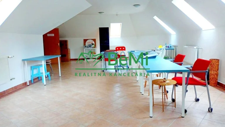 Prenájom komerčného priestoru - Levice (035-26-HEKA)