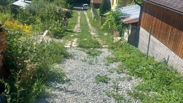 Na predaj rekreačný pozemok so záhradnou chatkou v osade Kol