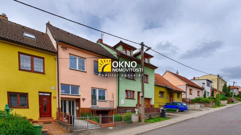 Velké Meziříčí. Rodinný dům s garáží a zahradou