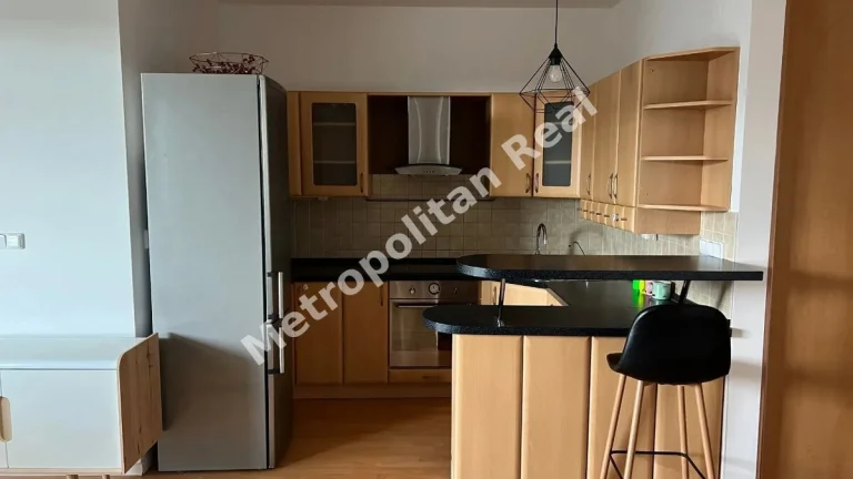 3 izbový byt s terasou v polyfunkčnej budove priamo v centre
