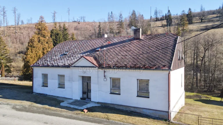 Prodej chalupy, 244 m², Holčovice
