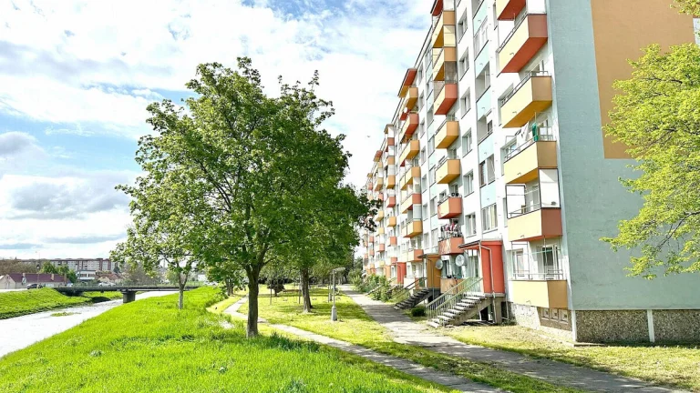 Predaj slnečného 4izb. bytu s 2 balkónmi 94m2 v centre mesta