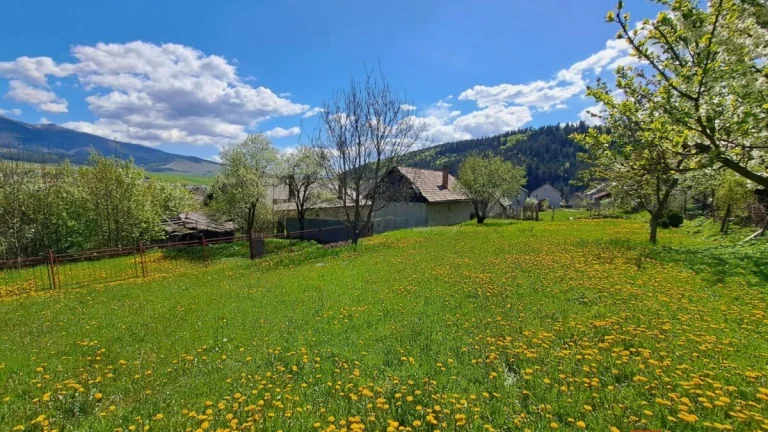 Krásny pozemok v Heľpe - Nízke Tatry na predaj