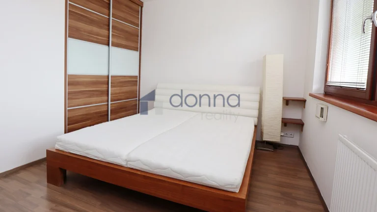 Pronájem bytu 2+kk/B, 64m2, ul. Štúrova, Praha 4 - Lhotka