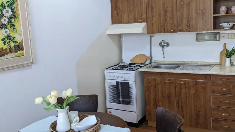 Rezervované 1,5 izbový byt s loggiou, Palárikova, Košice