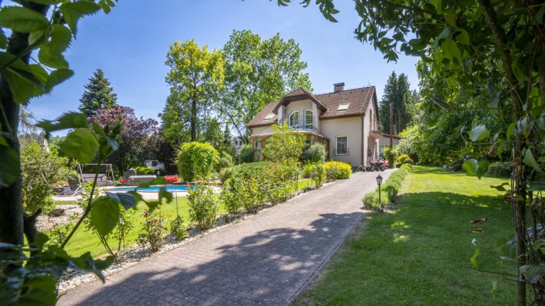 Prodej rodinného domu, 226 m², Český Šternberk