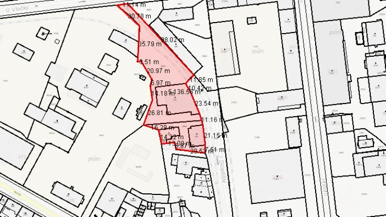 Komerční nemovitost v průmyslové zóně v Ústí n.L. 5111m2.