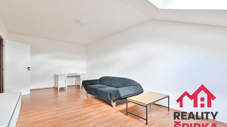 Pronájem bytu 2+kk, plocha 73 m2, ul. Nádražní, Moravská Tře