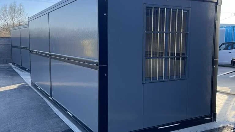Mobilní buňka, skladový kontejner, 2 barvy, včetně elektro