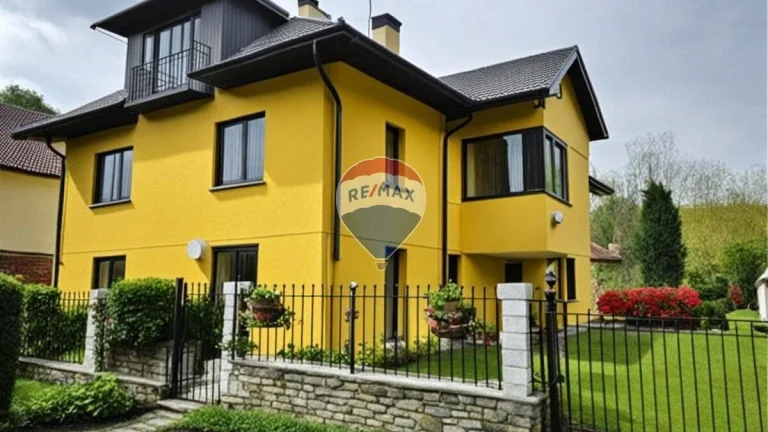 Dom Gemerská Poloma 6 izieb, 2 kuchyne, 2 kúpeľne, pozemok 9