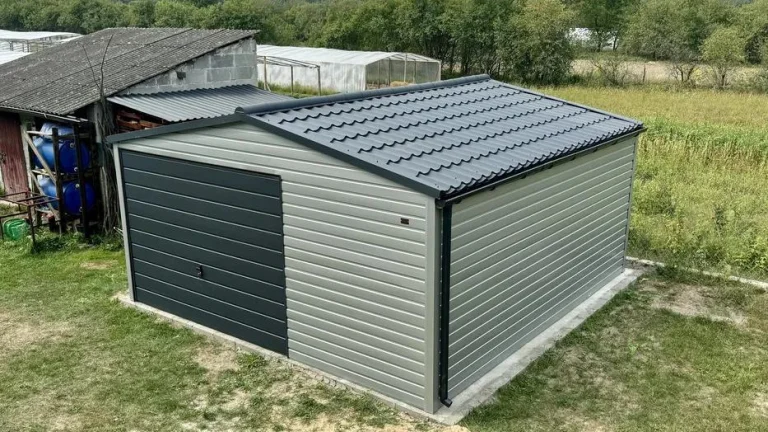 Moderní plechová garáž 6x5