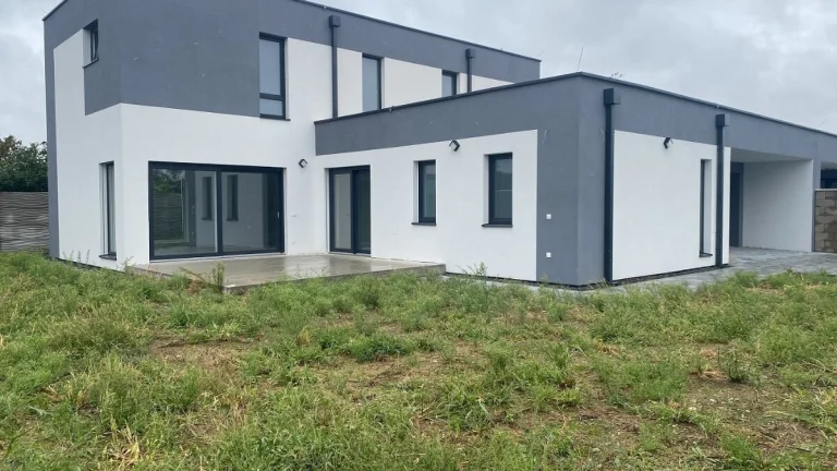 Novostavba rodinného domu s moderným dizajnom