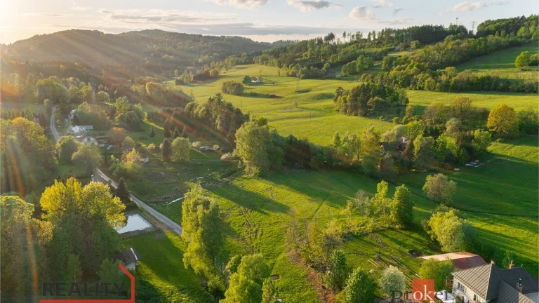 Prodej, pozemky/bydlení, 1441 m2, Tuhaň 30, 51251 Stružinec,