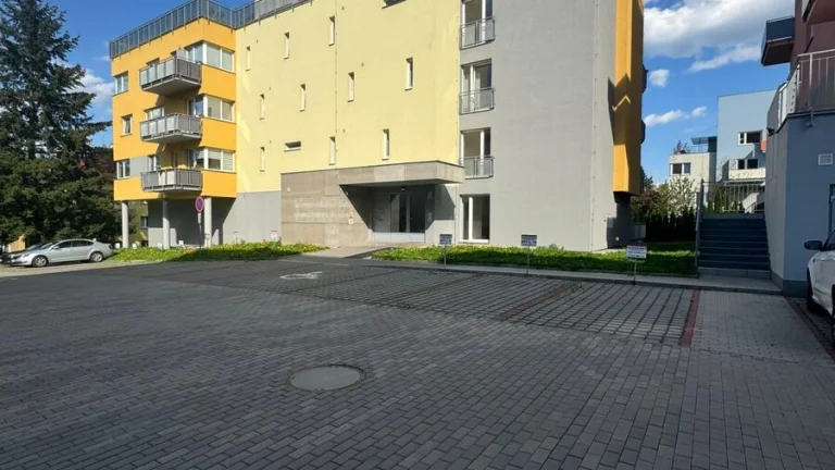 Pronájem bytu 2kk v ulici Vrchlického Jihlava+garážové stání