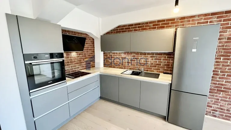 Pronájem bytu 2+kk, 44m², ul. Jankovcova, Praha 7 - Holešovi