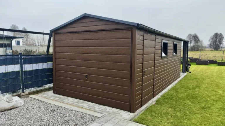 Moderní plechová garáž 3x6