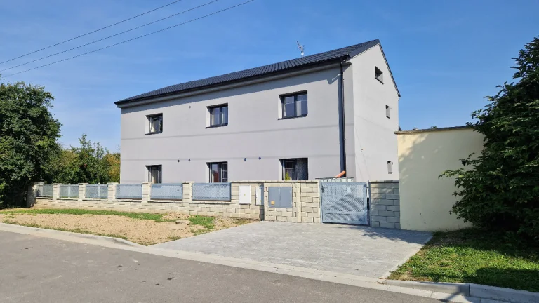 Pronájem bytu 1+kk v obci Pňovice