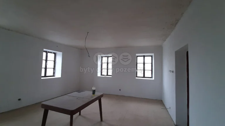 Prodej rodinného domu , 300 m², Sovinec