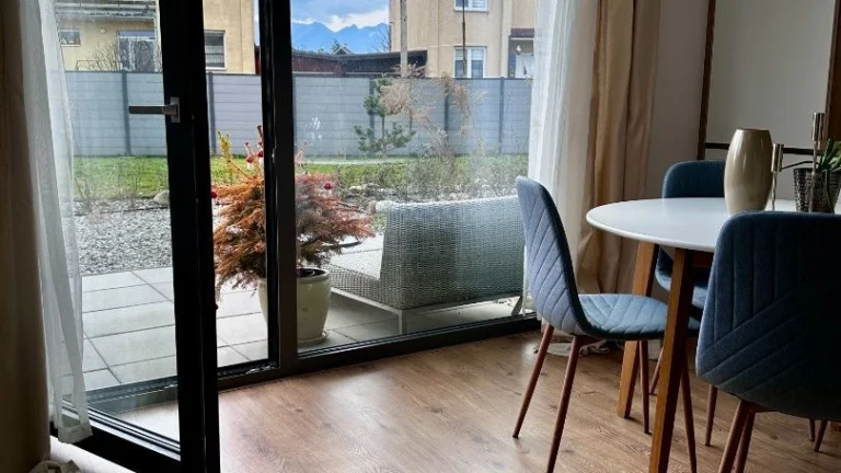 Na prenájom - moderné bývanie s terasou a parkovaním v súkro