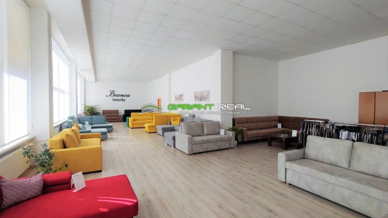 Prenájom obchodného priestoru, 190m2, Masarykova ul., Prešov