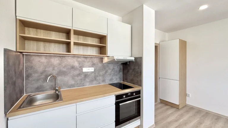 Pronájem bytu 1+1, Lípová, Jablonec nad Nisou 12400 Kč/měs,