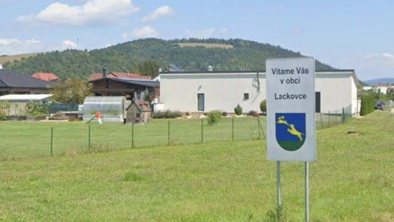 Pozemok v Lackovciach na predaj