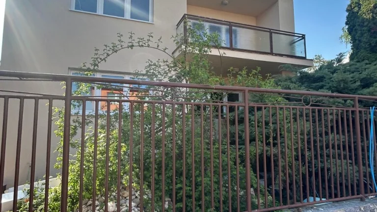 Na predaj priestranný rodinný dom Bernolákovo 250m2