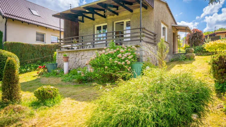 Prodej chaty, 28 m², Louňovice, ul. Nad Potokem