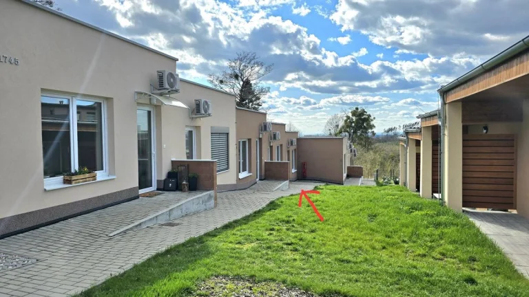 Dům 2+kk, 53 m2 / terasa, zahrada