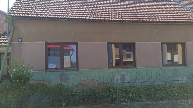 Rodinný dům s velkou zahradou v obci Lipůvka, CP 1095 m2