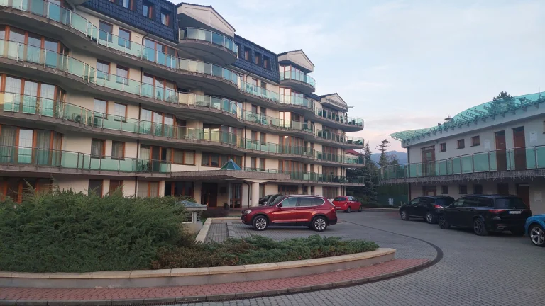 Ponúkame na predaj 2 izbový apartmán v KRISTOFF PLAZE