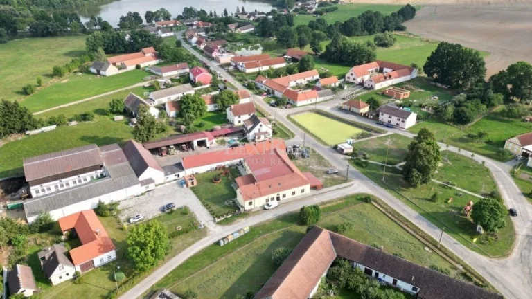 Prodej pensionu 2494 m2 Bošilec Jižní Čechy