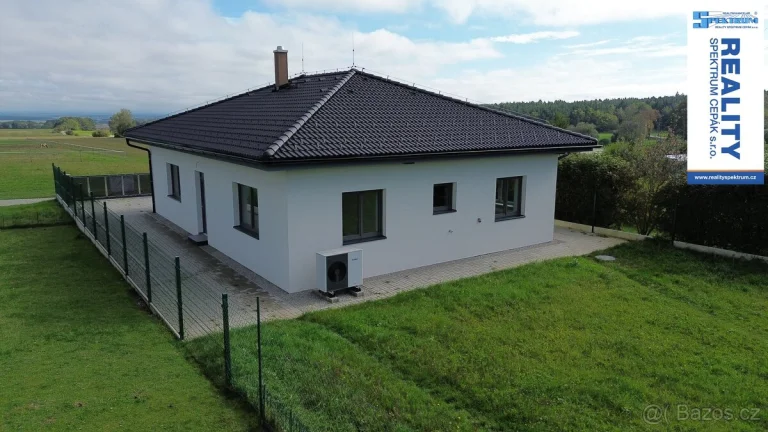 Novostaba rodinného domu, užitná plocha 165m2 - Drahotěšice,