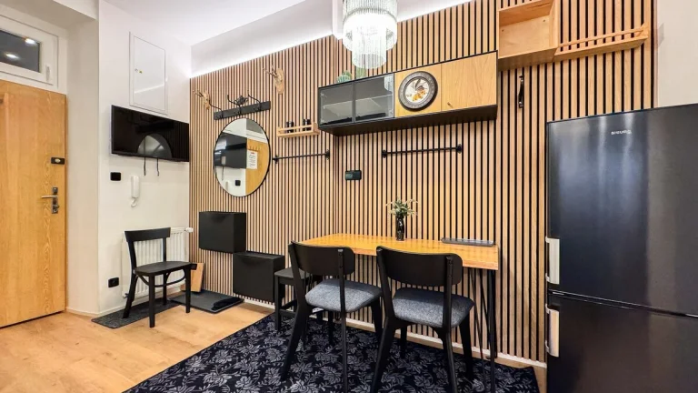 Pronájem byty 2+kk, 35 m2, Praha - Karlín, ev.č. L1368-2
