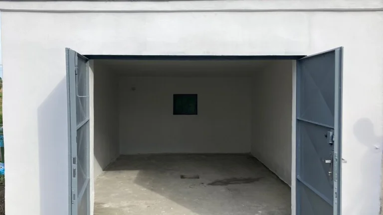 Pronájmu garáž po rekonstrukci v Opavě ulice Polanova