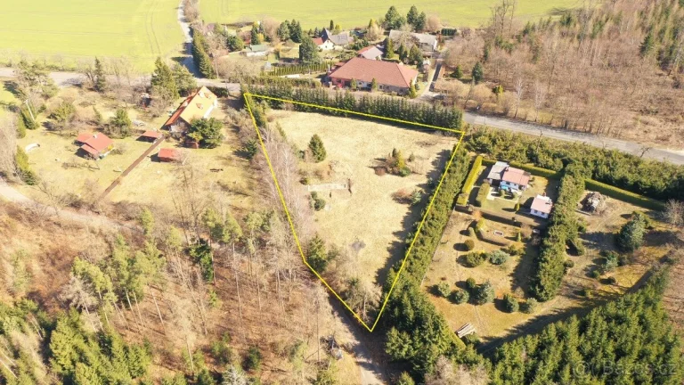 Prodej stavebního pozemku 4420 m² Vápenný Podol-Nerozhovice