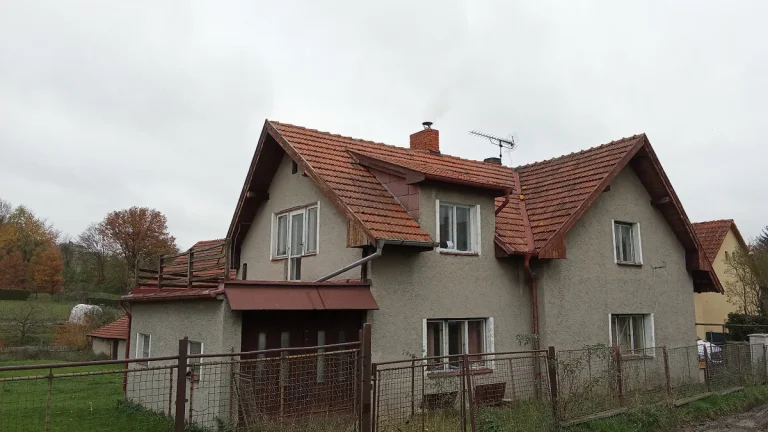 Prodám dvougenerační castecne rekonstruovany dům
