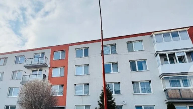 Prenájom 3-/4 izbový byt