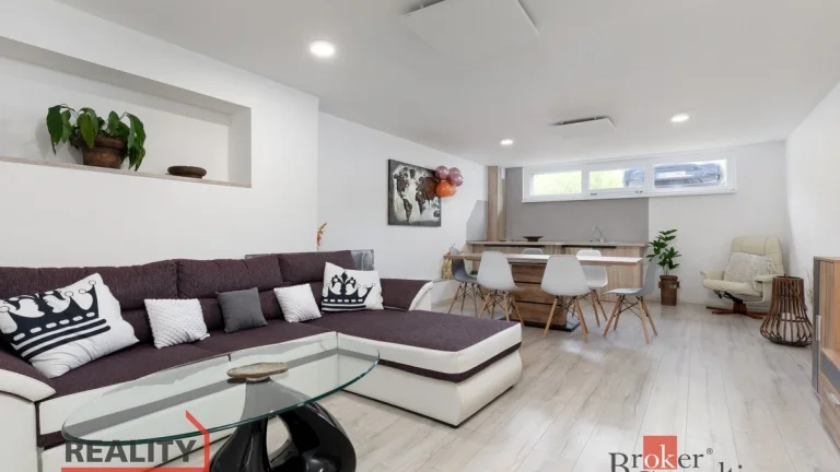 Pronájem, byty/4+kk, 118 m2, Příčná, Bruntál, Bruntál [ID 71