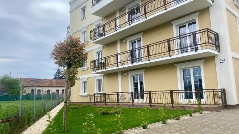NA PREDAJ 3 IZBOVÝ BYT S TERASOU V REZIDENCII “ DANUBIA