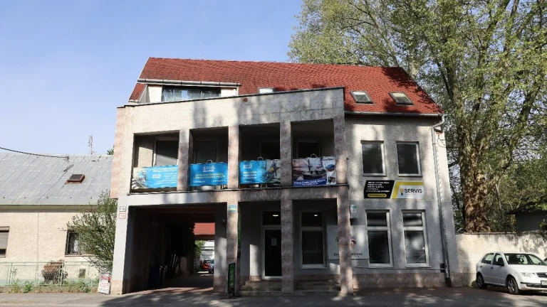 Na predaj administratívna budova v Piešťanoch