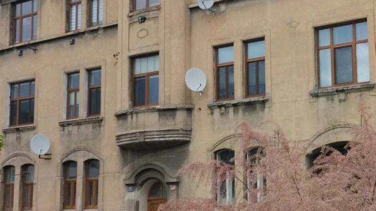 Dlouhodobě pronajmu byt 3 + 1 na Střekově