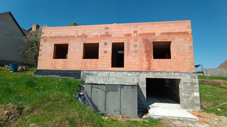 Prodej rodinného domu 195 m2, pozemek 945 m2