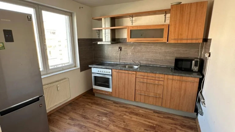 Byt 2+1 55 m2 s balkónem Luštěnice