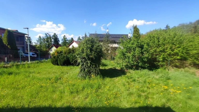 STAVEBNÍ POZEMEK RUDOLFOV 858 M2