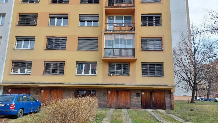Prodám byt 2+1,57m²s garáží 18m²